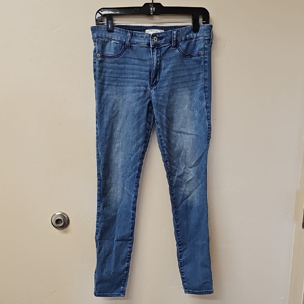Abercrombie & Fitch Women's Skinny Jeans in Blue